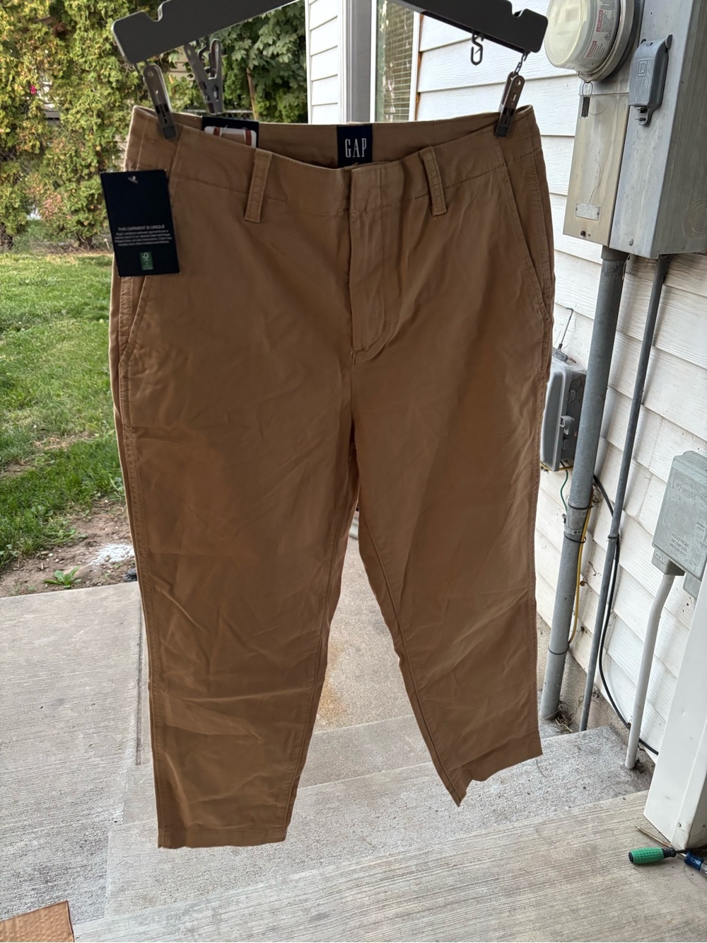 GAP Men’s Brown/Tan Chino Pants